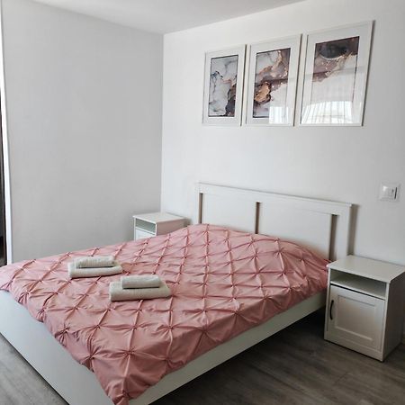 Eva'S Rooms Târgu-Mureş Exteriör bild