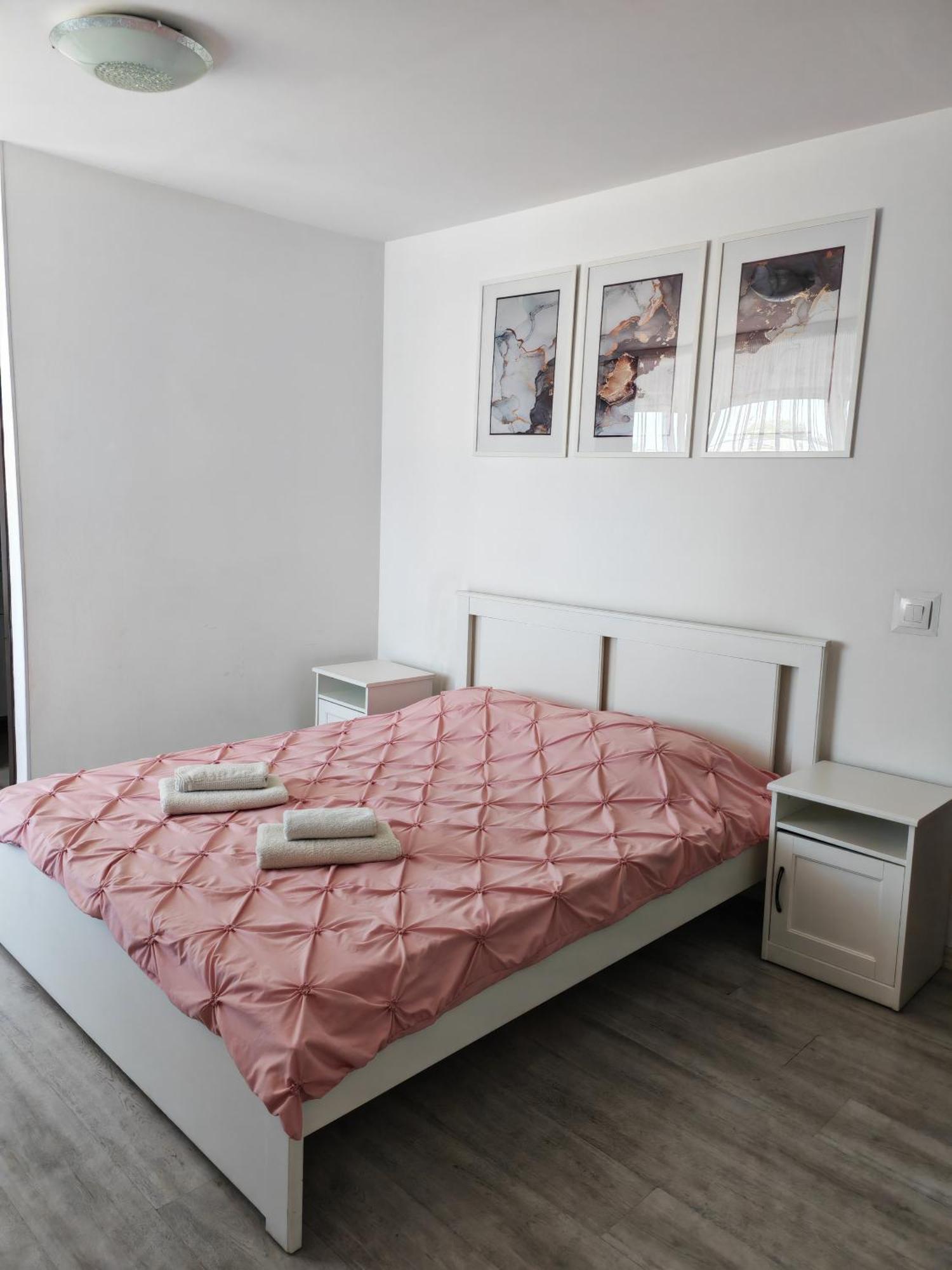 Eva'S Rooms Târgu-Mureş Exteriör bild